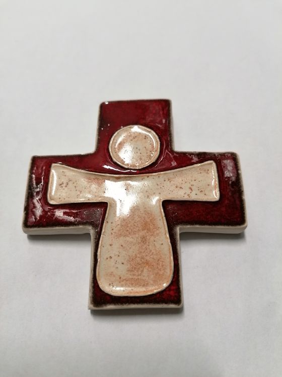 Croix céramique enfant - 7x7cm - Christ blanc fond rouge - petit