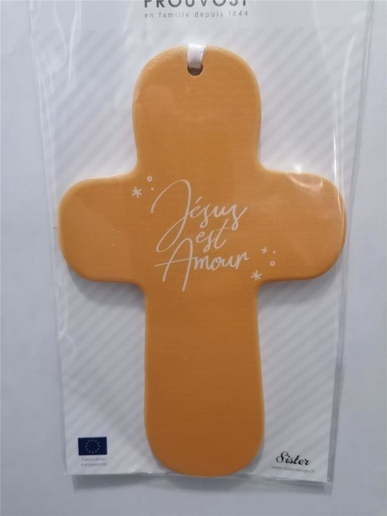 Croix jaune en bois imprimée Jésus est Amour